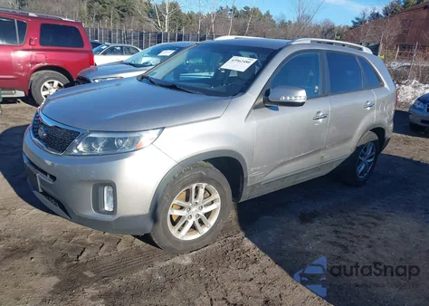 2015 Kia Sorento Lx из США, поврежденный, VIN 5XYKTCA6XFG652356